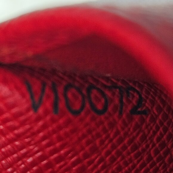 Louis Vuitton  Red Bifold Small Wallet - Picture 4 of 17